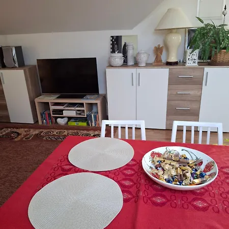 Quarto em Acomodações Particulares Tiché Podkroví 4 Km Od Kroměříže *