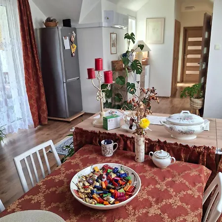 Tiche Podkrovi 4 Km Od Kromerize Skastice